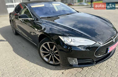 Tesla Model S 2015 Tesla Model S 2015