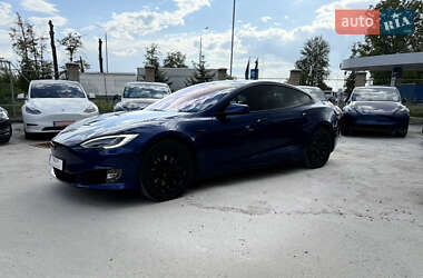 Лифтбек Tesla Model S 2019 в 