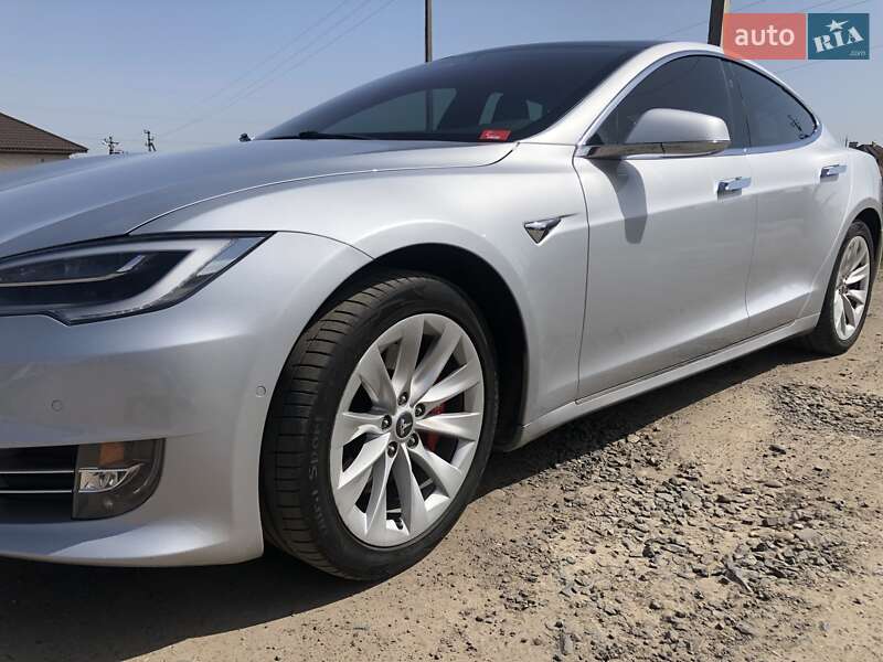 Ліфтбек Tesla Model S 2018 в Луцьку фото 21 Ліфтбек Tesla Model S 2018 в Луцьку