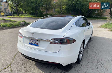 Ліфтбек Tesla Model S 2016 в 