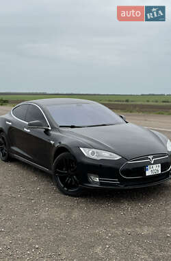 Tesla Model S 2014