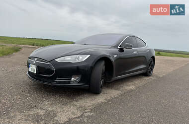 Ліфтбек Tesla Model S 2014 в 