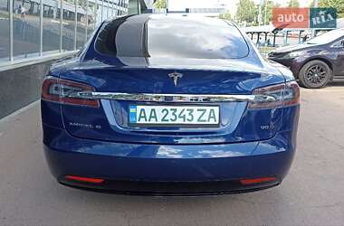 Ліфтбек Tesla Model S 2016 в 