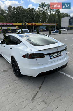 Лифтбек Tesla Model S 2021 в 