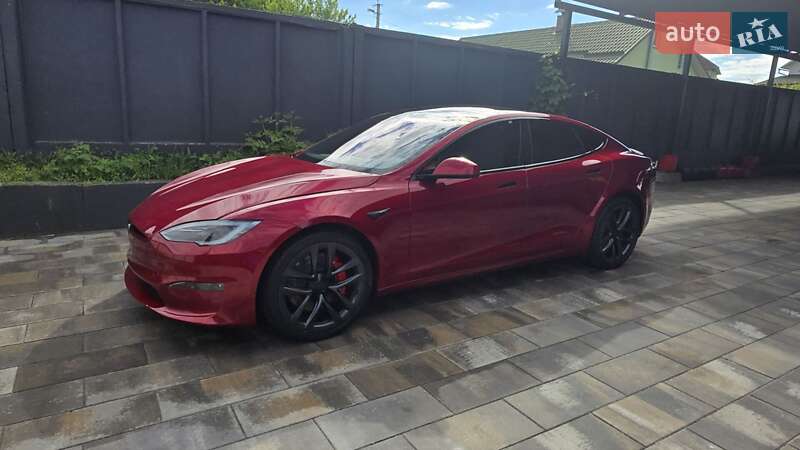 Лифтбек Tesla Model S 2023 в Киеве
