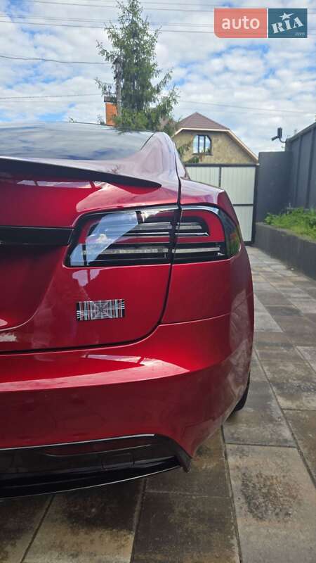 Лифтбек Tesla Model S 2023 в Киеве