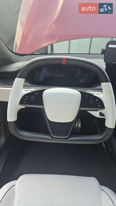 Лифтбек Tesla Model S 2023 в Киеве