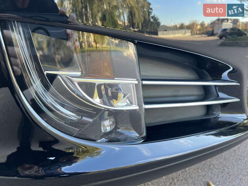 Лифтбек Tesla Model S 2015 в Житомире фото 19 Лифтбек Tesla Model S 2015 в Житомире