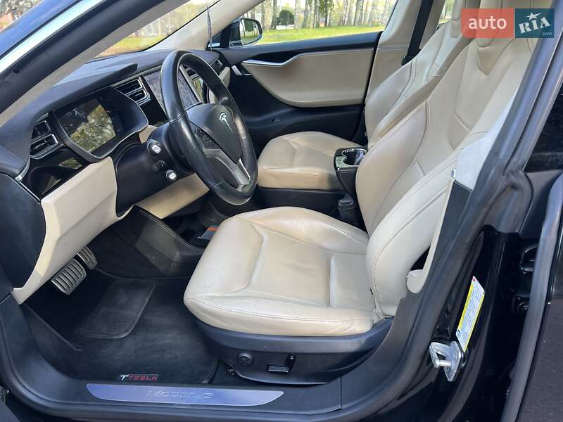 Лифтбек Tesla Model S 2015 в Житомире фото 22 Лифтбек Tesla Model S 2015 в Житомире