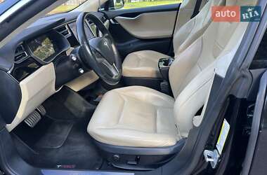 Лифтбек Tesla Model S 2015 в 