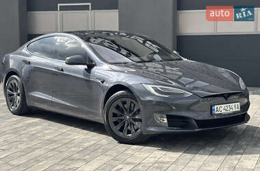 Лифтбек Tesla Model S 2017 в 