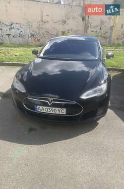 Ліфтбек Tesla Model S 2014 в Києві