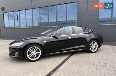 Лифтбек Tesla Model S 2014 в 