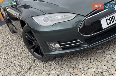 Лифтбек Tesla Model S 2014 в 