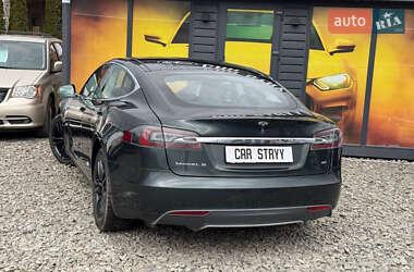 Лифтбек Tesla Model S 2014 в 