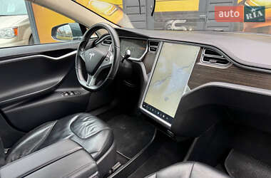 Лифтбек Tesla Model S 2014 в 