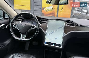 Лифтбек Tesla Model S 2014 в 