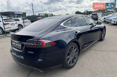 Лифтбек Tesla Model S 2015 в 