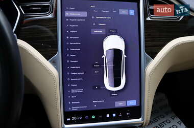 Лифтбек Tesla Model S 2016 в 