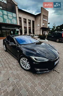 Лифтбек Tesla Model S 2018 в 