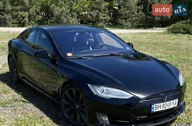 Tesla Model S 2015 Tesla Model S 2015