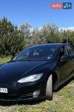 Ліфтбек Tesla Model S 2015 в 