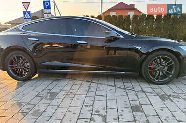 Лифтбек Tesla Model S 2013 в 