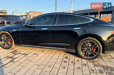 Лифтбек Tesla Model S 2013 в 
