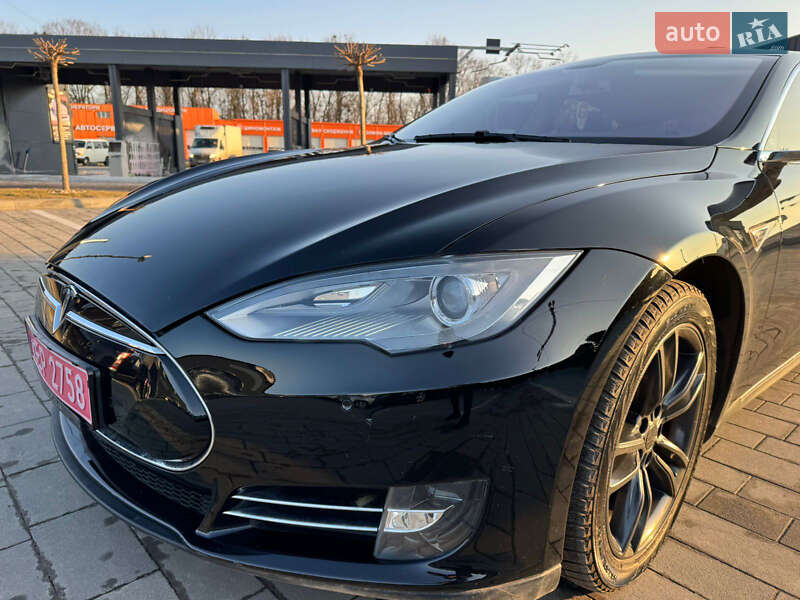 Ліфтбек Tesla Model S 2013 в Луцьку