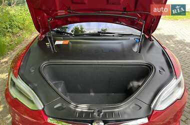 Ліфтбек Tesla Model S 2017 в 