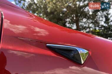 Ліфтбек Tesla Model S 2017 в 