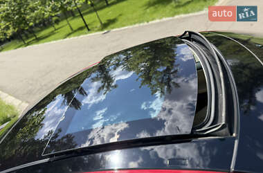 Лифтбек Tesla Model S 2015 в 
