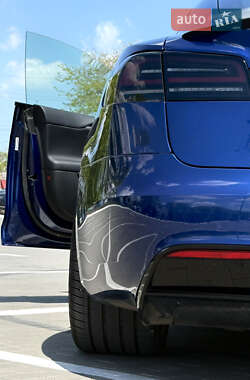 Лифтбек Tesla Model S 2021 в 