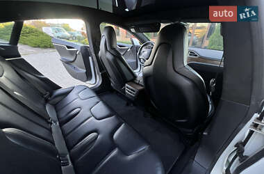Лифтбек Tesla Model S 2017 в 