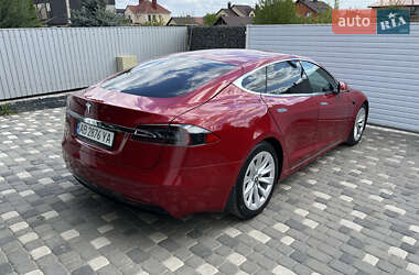 Лифтбек Tesla Model S 2017 в 