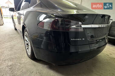 Лифтбек Tesla Model S 2016 в 