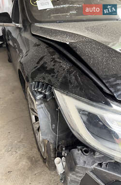Лифтбек Tesla Model S 2016 в 