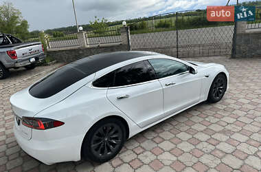 Лифтбек Tesla Model S 2020 в 