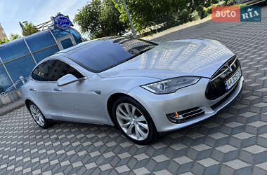 Лифтбек Tesla Model S 2014 в Черноморске