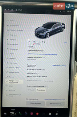 Лифтбек Tesla Model S 2013 в 