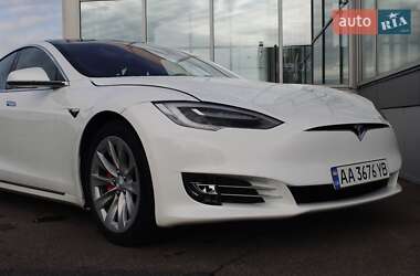 Ліфтбек Tesla Model S 2019 в 