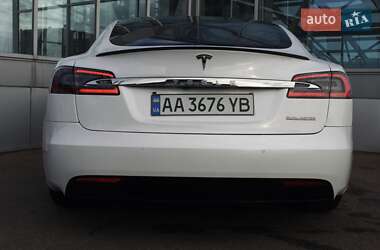 Ліфтбек Tesla Model S 2019 в 