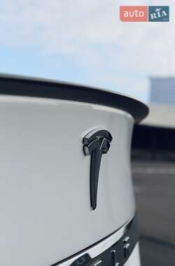 Ліфтбек Tesla Model S 2019 в 