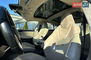 Лифтбек Tesla Model S 2016 в 