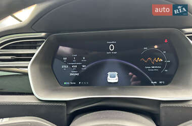 Лифтбек Tesla Model S 2015 в 