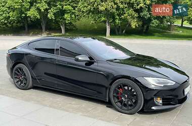 Ліфтбек Tesla Model S 2017 в 