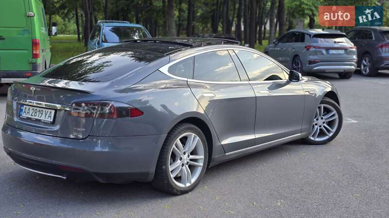 Лифтбек Tesla Model S 2013 в Харькове