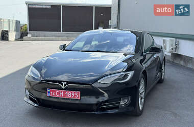 Лифтбек Tesla Model S 2017 в 