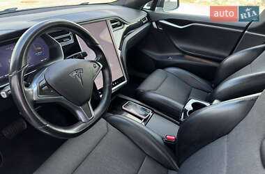 Лифтбек Tesla Model S 2017 в 