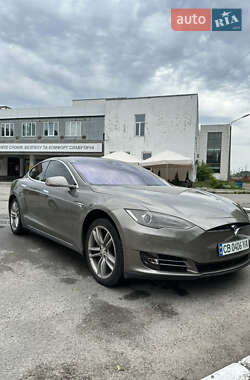 Ліфтбек Tesla Model S 2015 в 